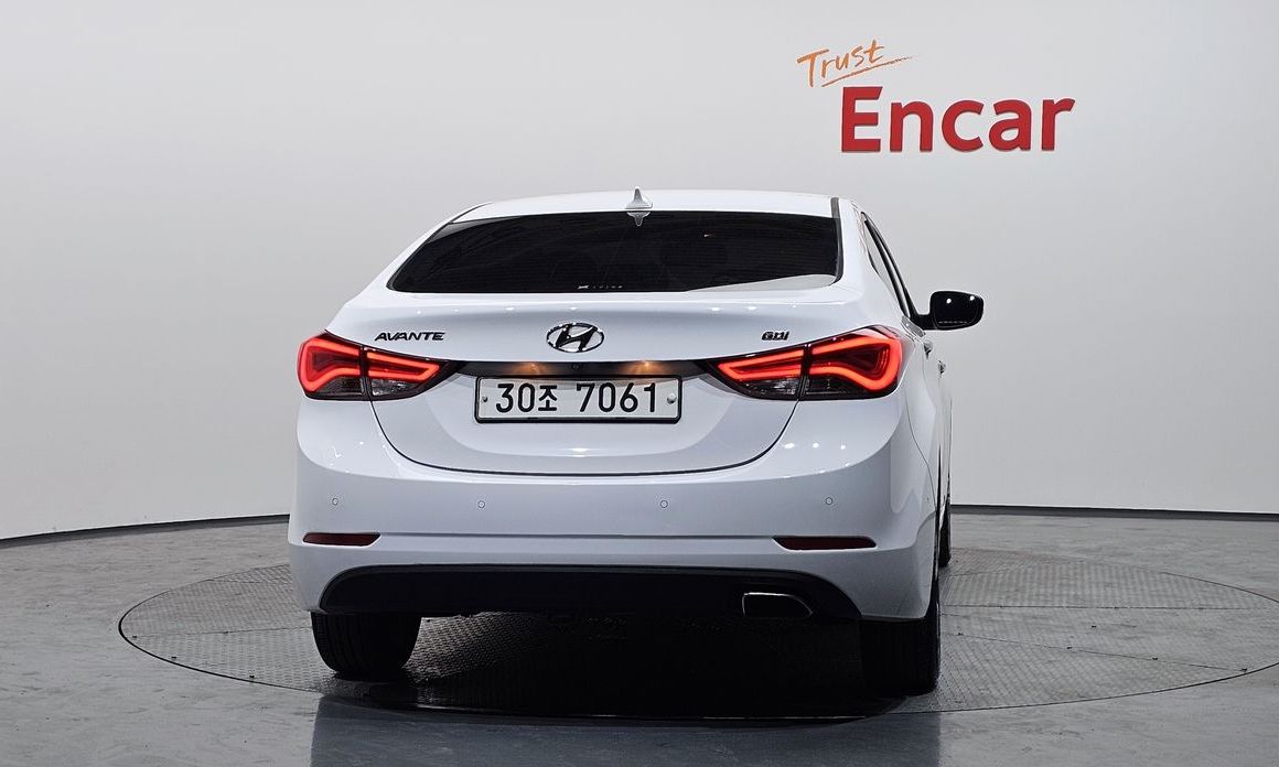 Hyundai AVANTE 2014