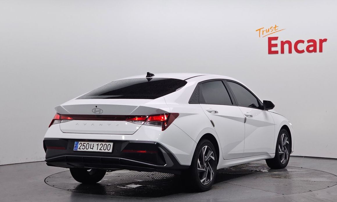 Hyundai AVANTE 2025