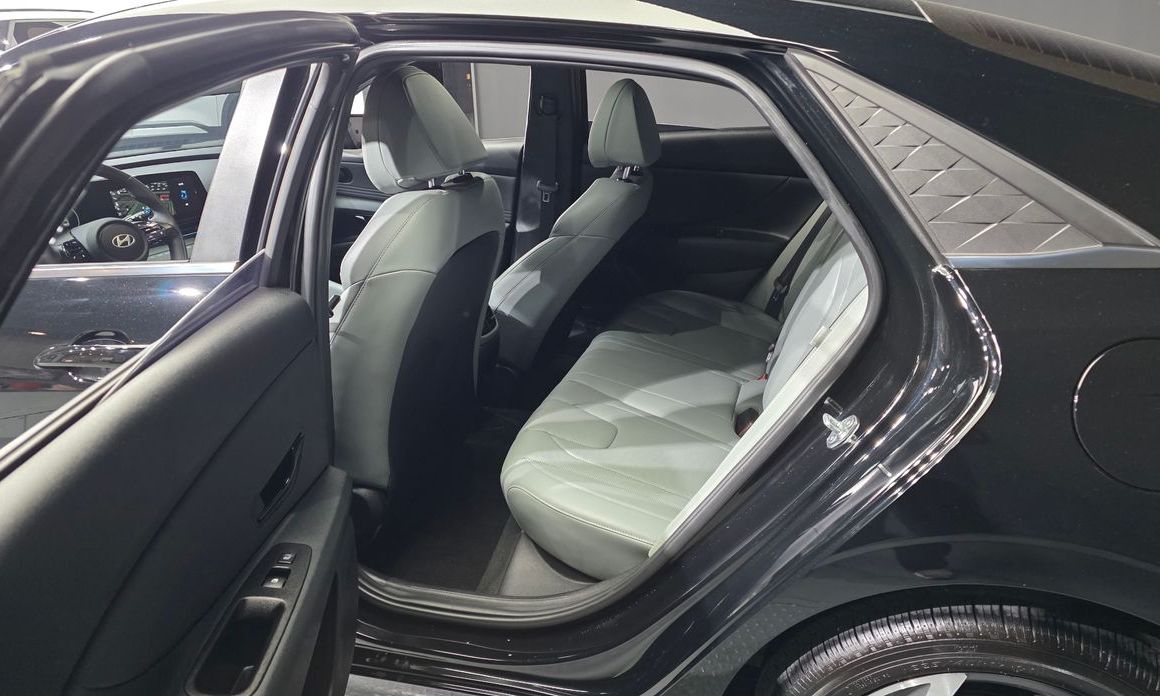 Hyundai AVANTE 2025