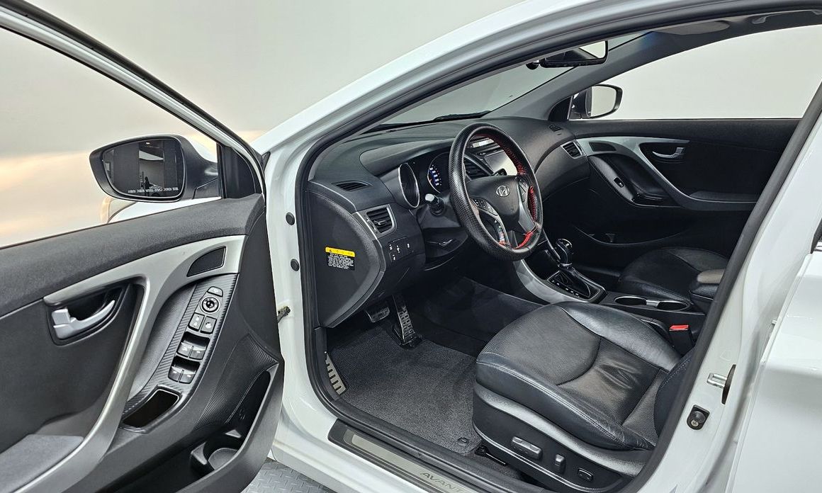 Hyundai AVANTE 2014