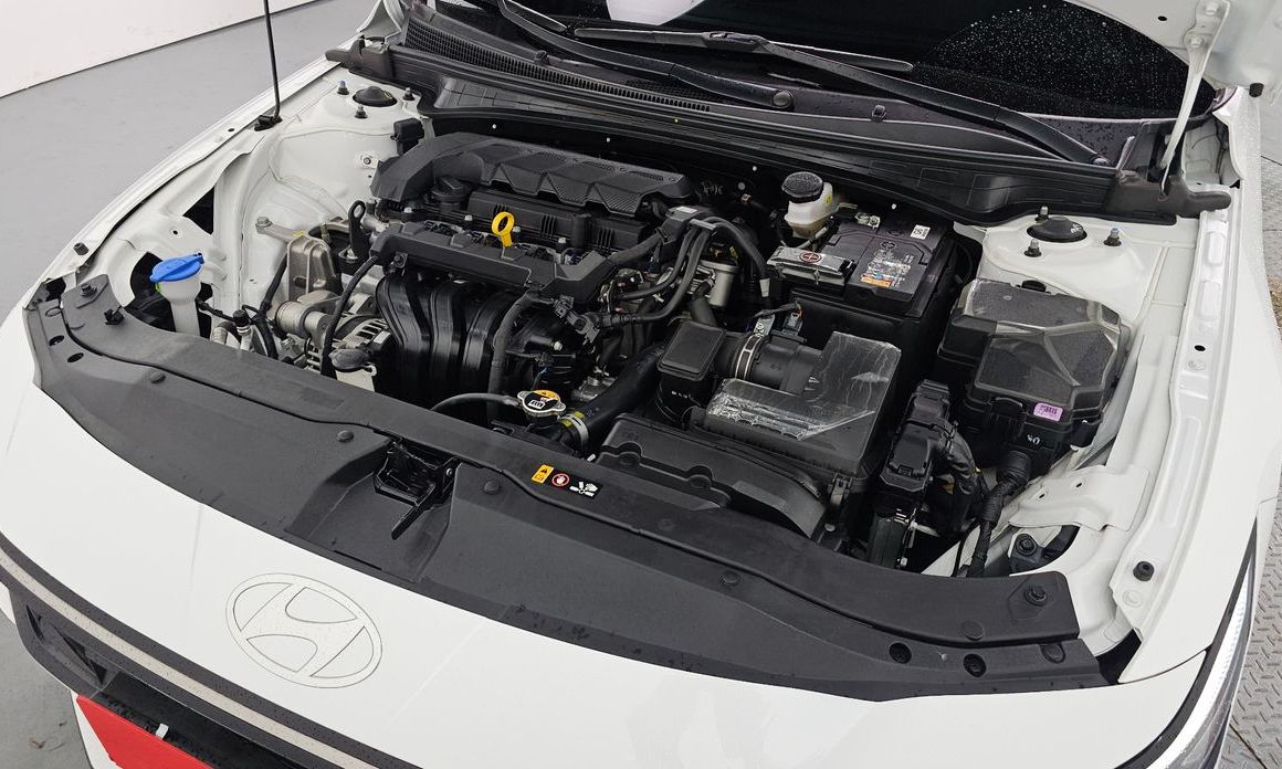 Hyundai AVANTE 2025