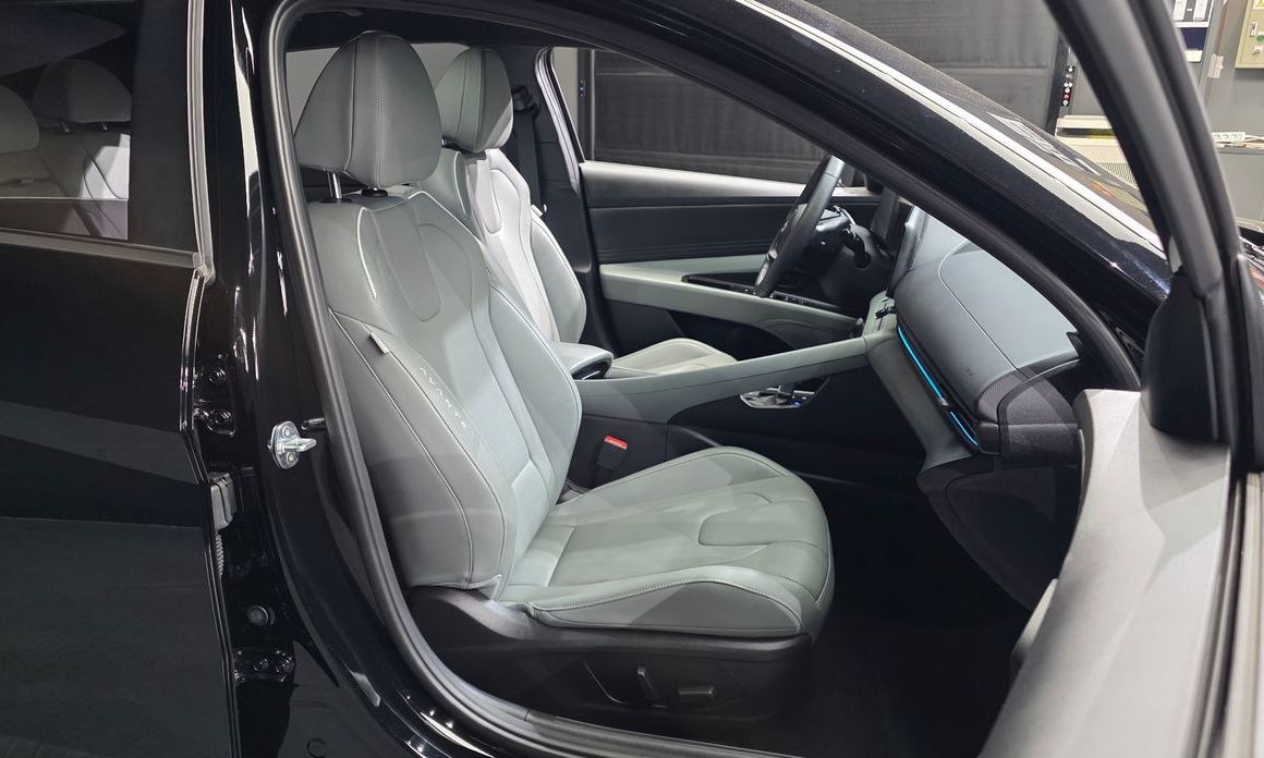 Hyundai AVANTE 2025