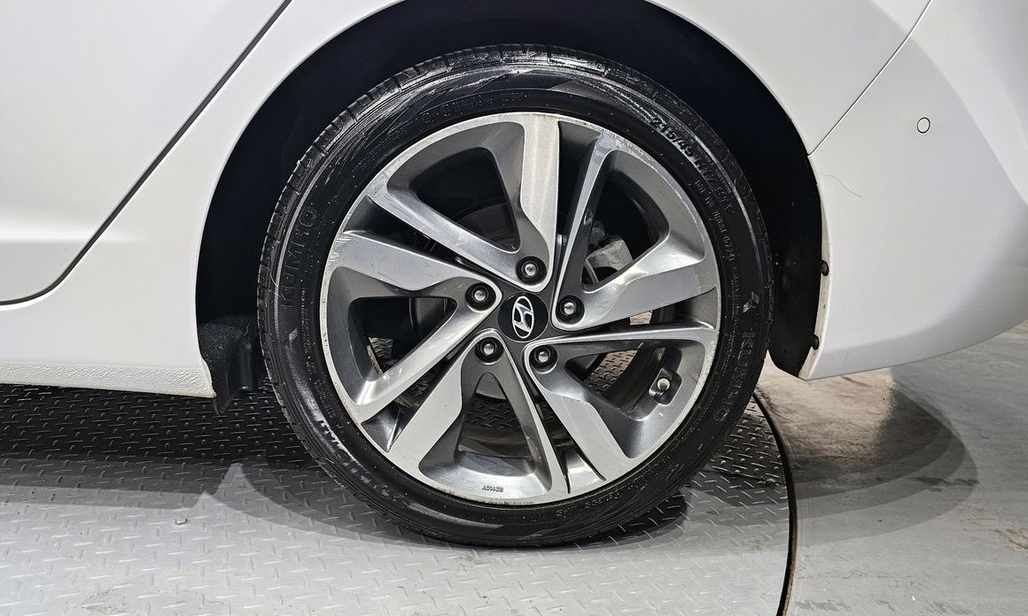 Hyundai AVANTE 2014