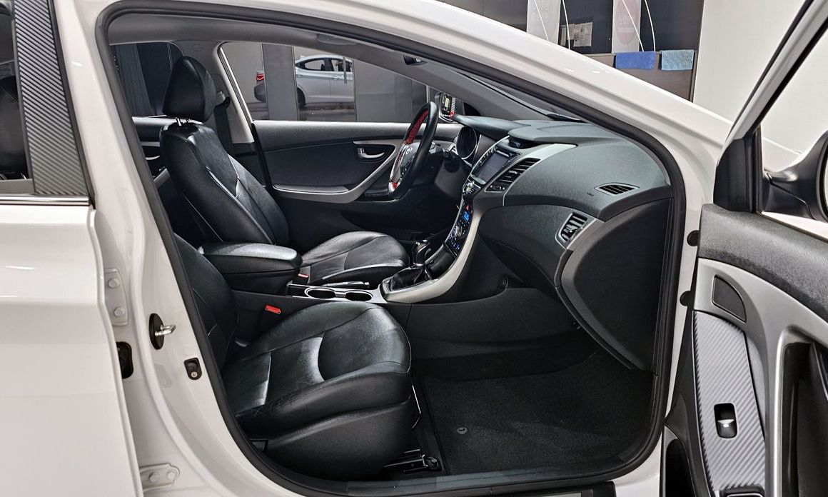 Hyundai AVANTE 2014