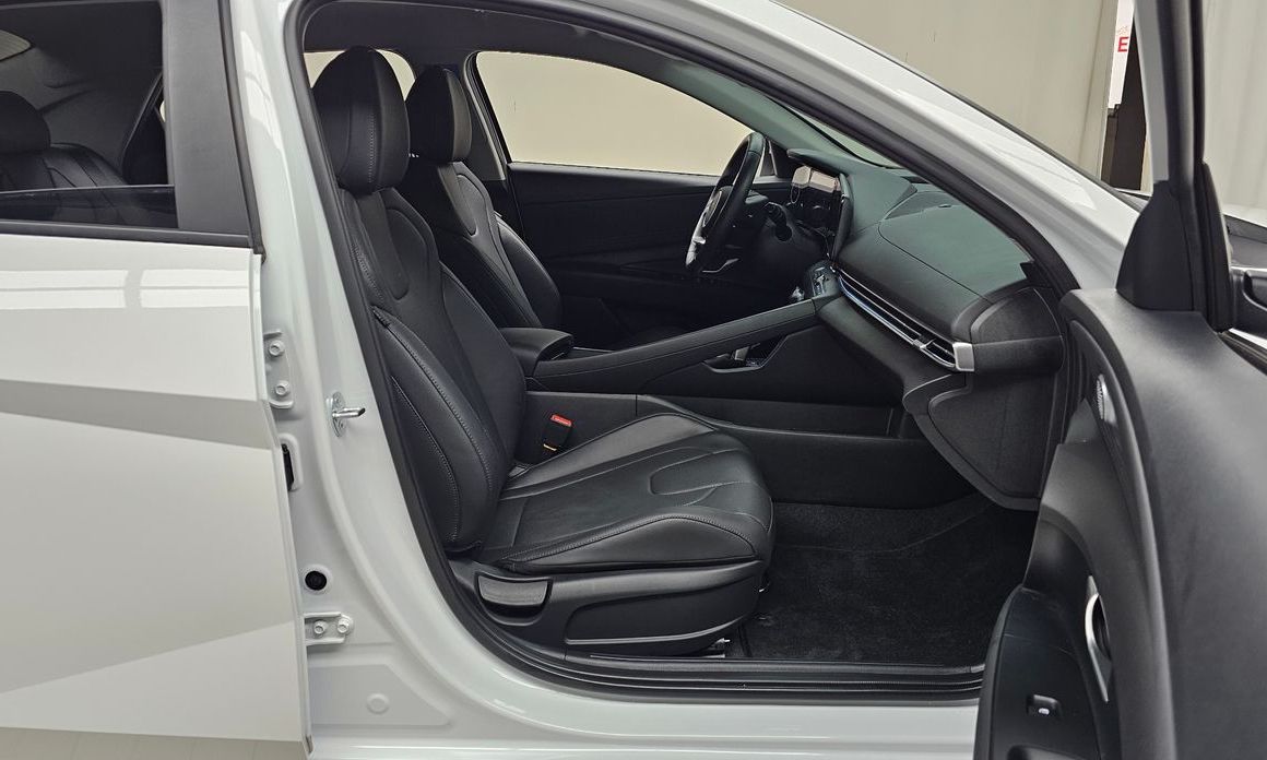 Hyundai AVANTE 2024
