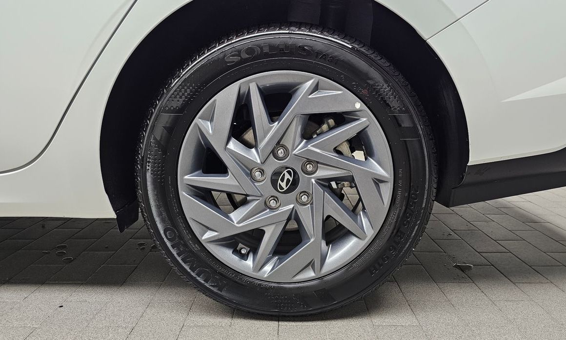 Hyundai AVANTE 2024