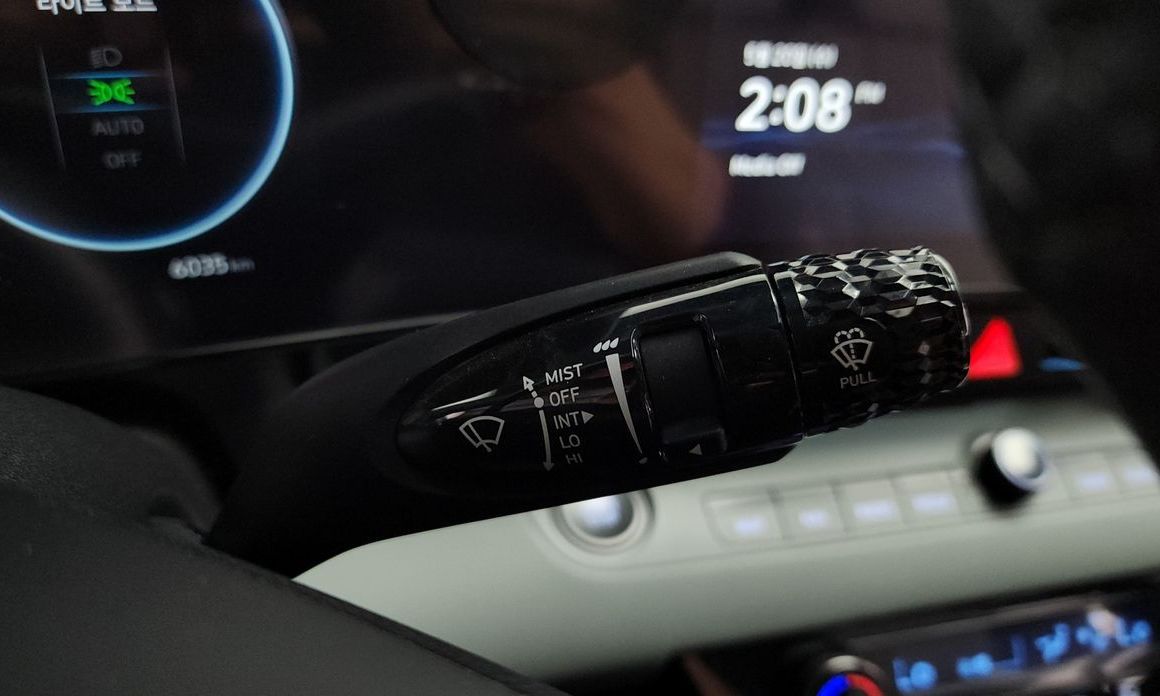 Hyundai AVANTE 2025