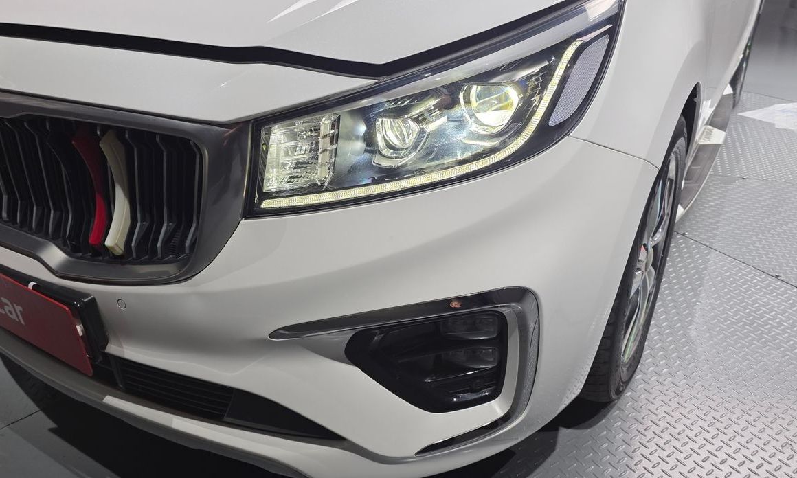 Kia Canival 2020