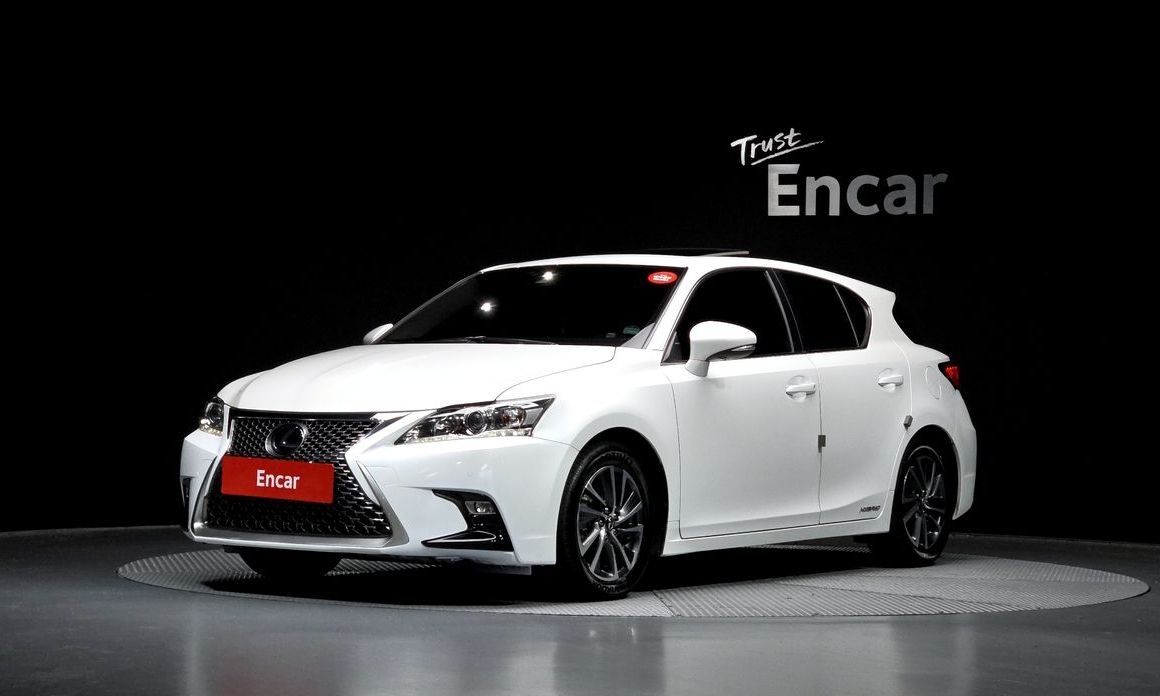 Lexus CT200h 2020
