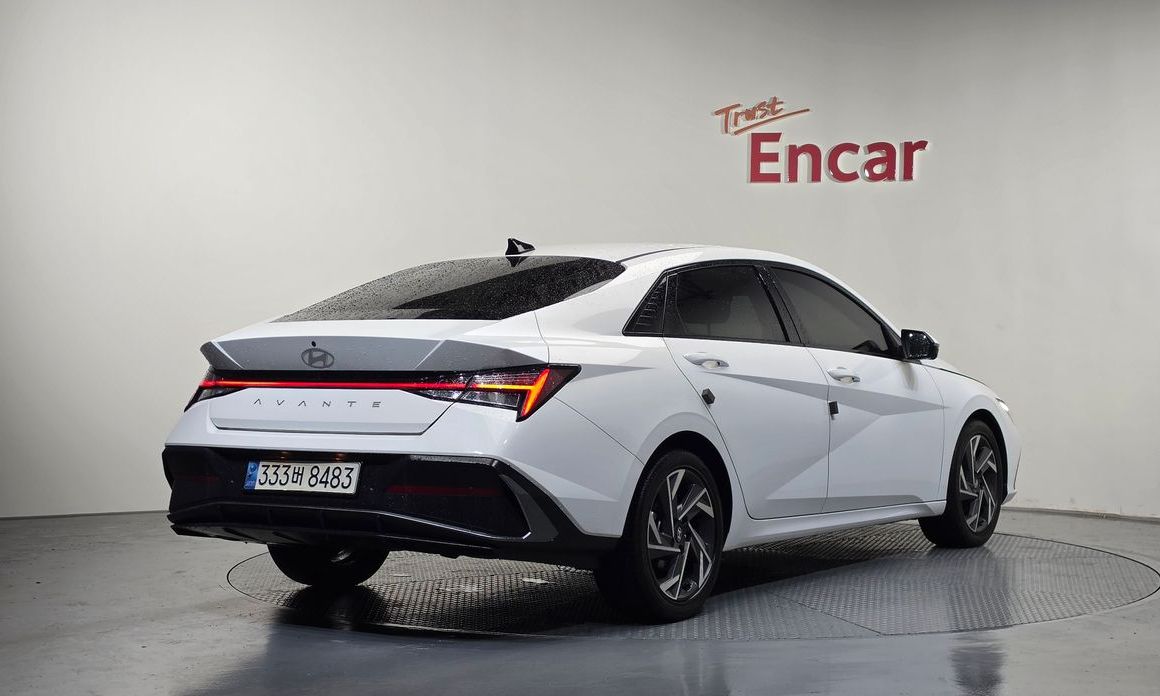 Hyundai AVANTE 2024