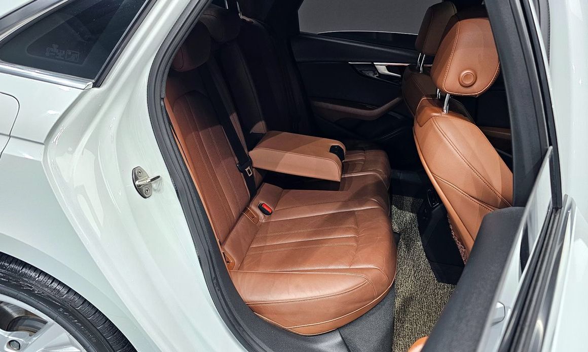 Audi A4 2021