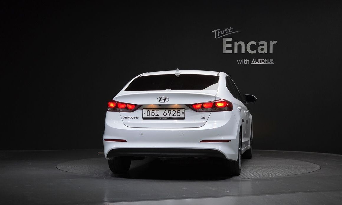 Hyundai AVANTE 2018