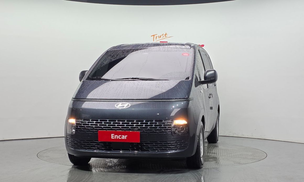 Hyundai Staria 2025