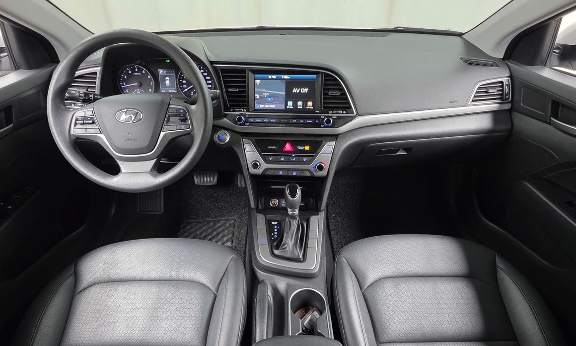 Hyundai AVANTE 2018