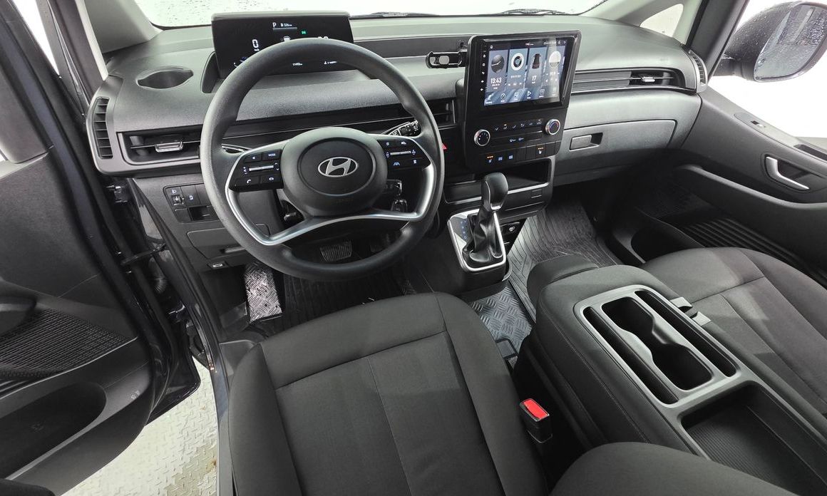 Hyundai Staria 2025