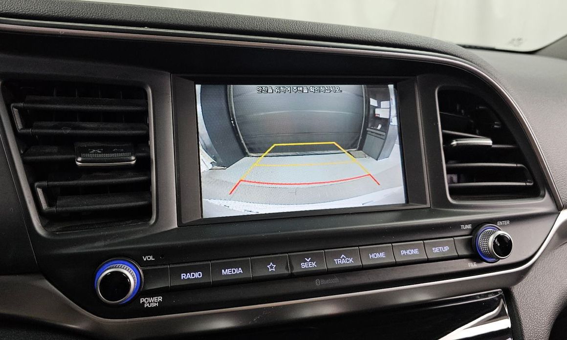 Hyundai AVANTE 2020