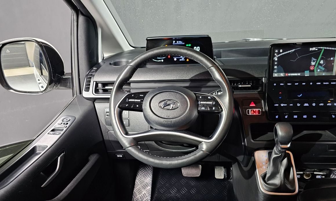 Hyundai Staria 2023