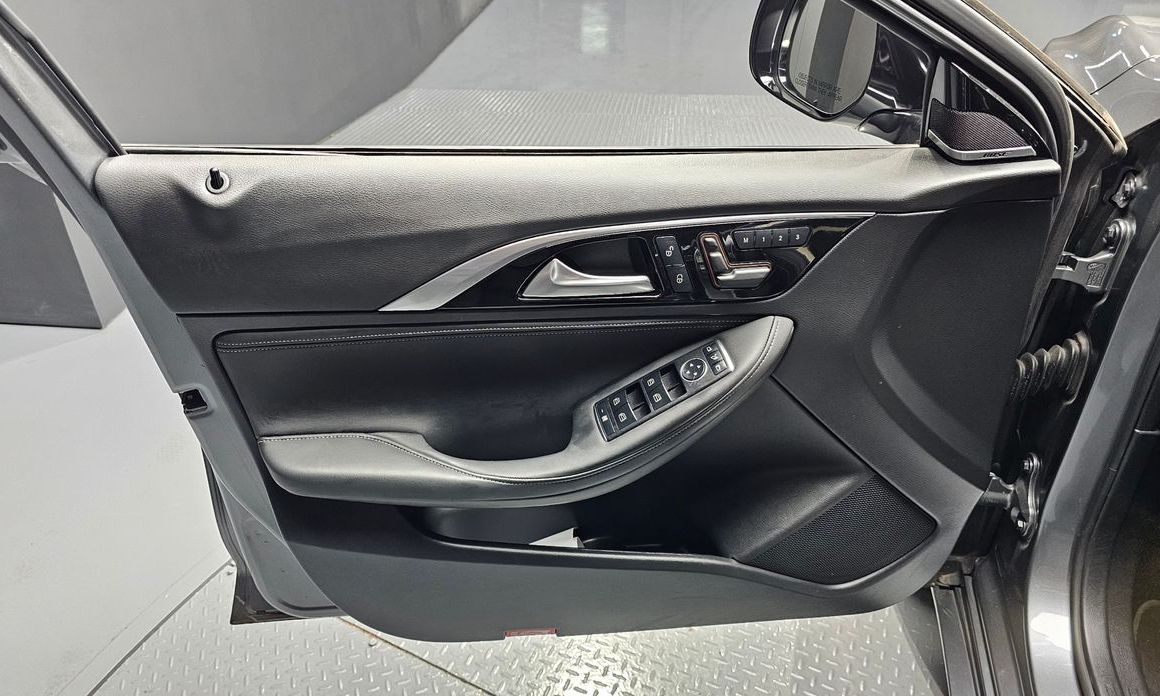 Infiniti Q30 2019