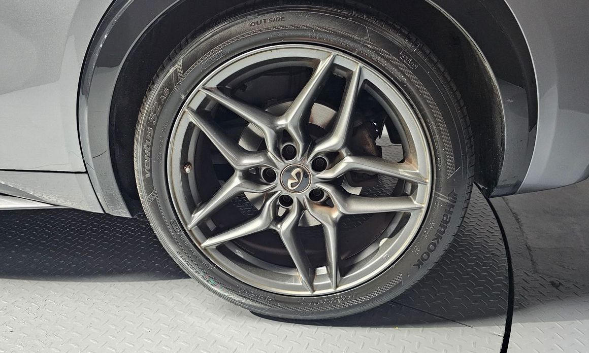 Infiniti Q30 2019