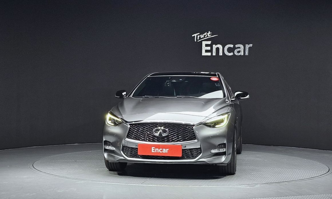 Infiniti Q30 2019