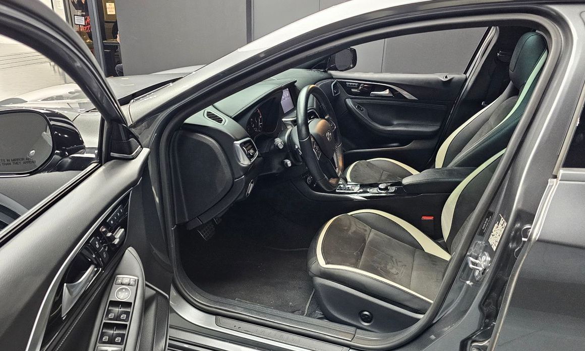 Infiniti Q30 2019
