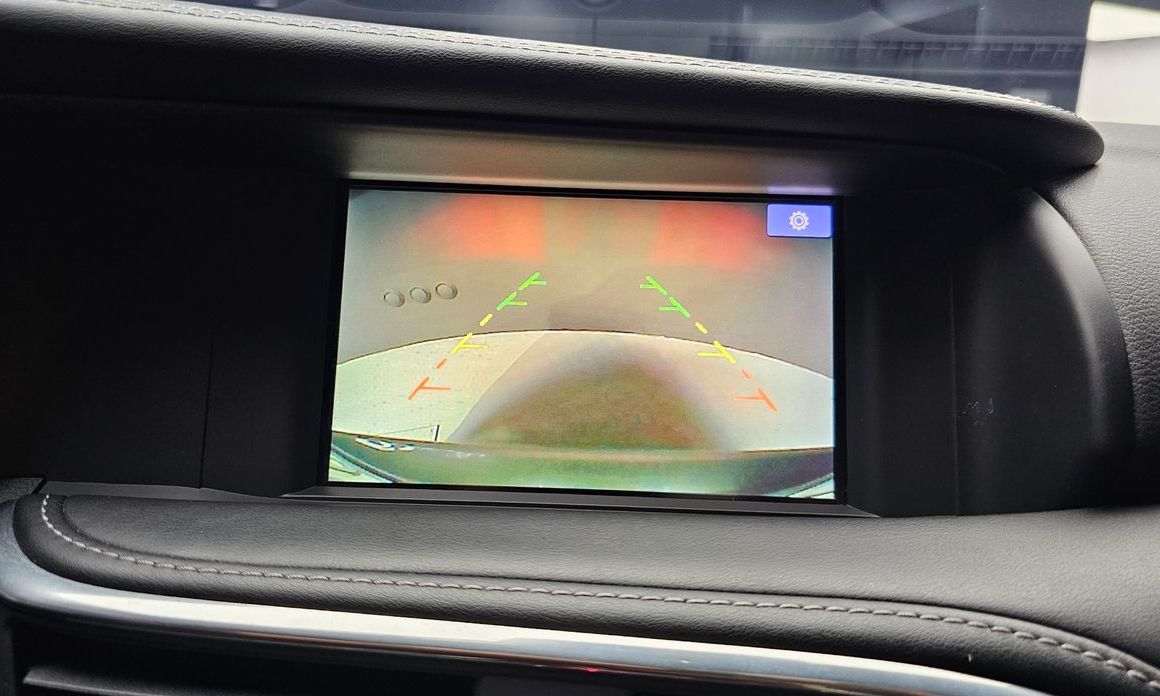 Infiniti Q30 2019