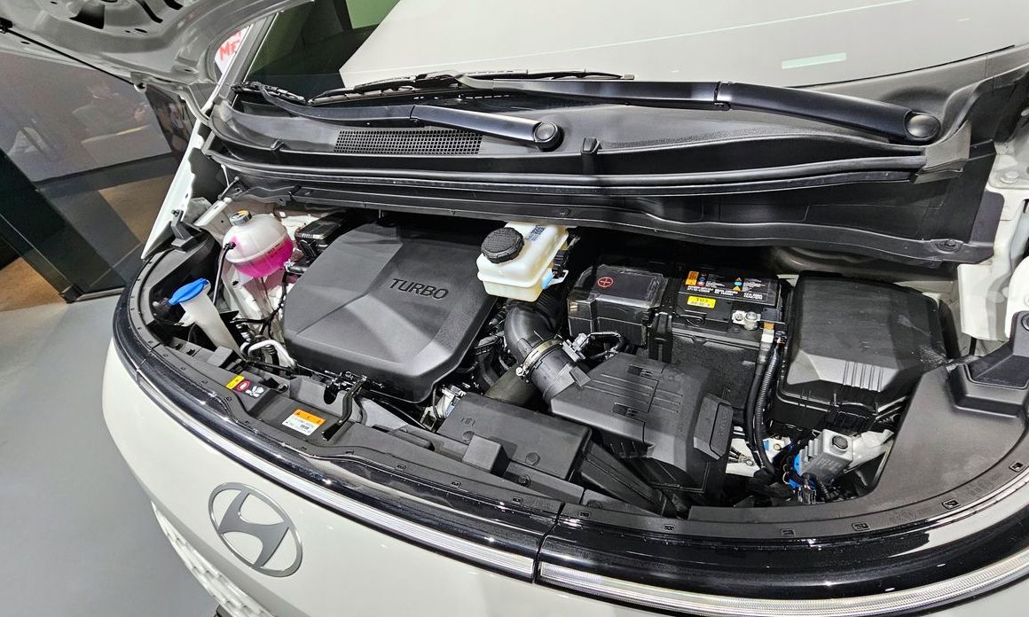 Hyundai Staria 2025