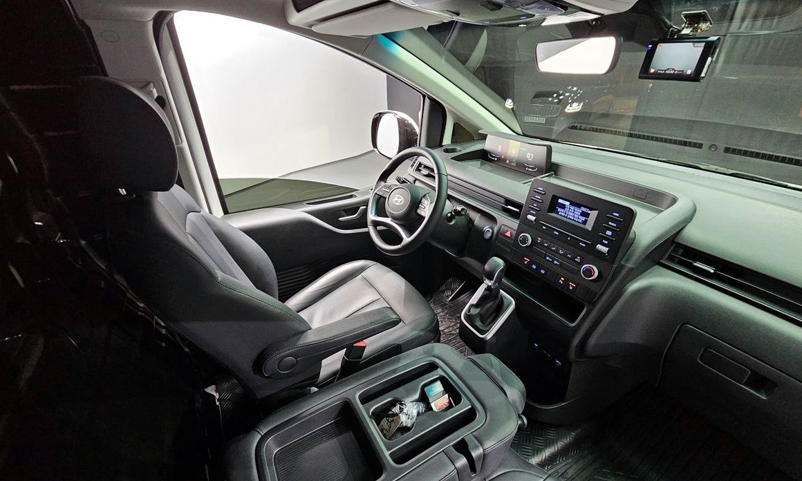 Hyundai Staria 2025