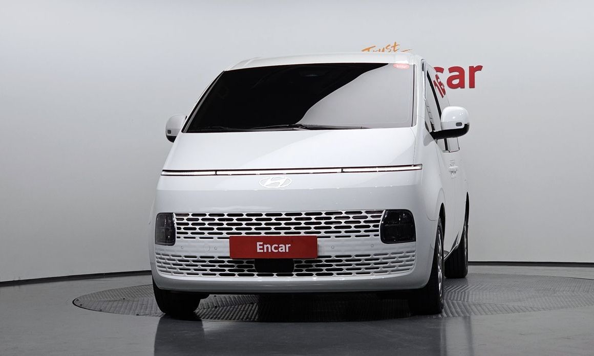 Hyundai Staria 2025