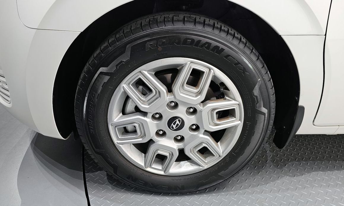 Hyundai Staria 2025