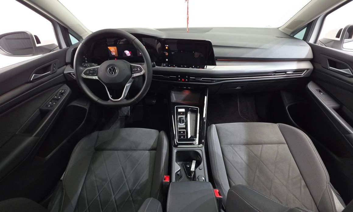 Volkswagen Golf 2023