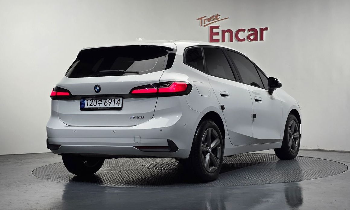 BMW 2-Series 2024