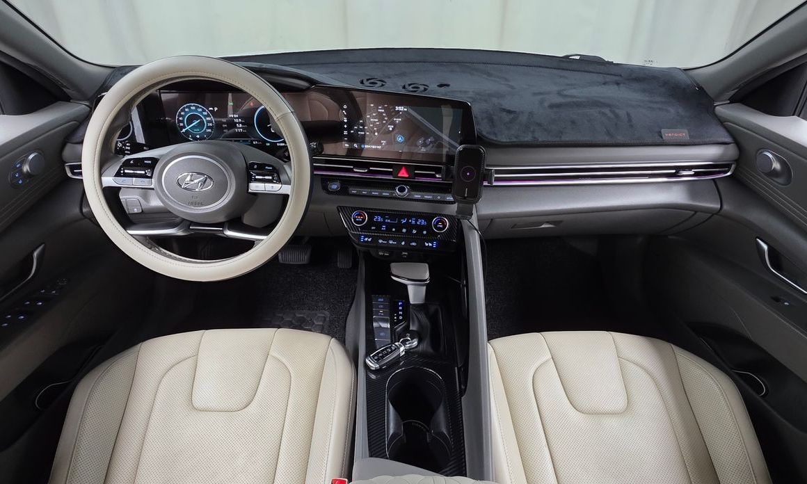 Hyundai AVANTE 2023