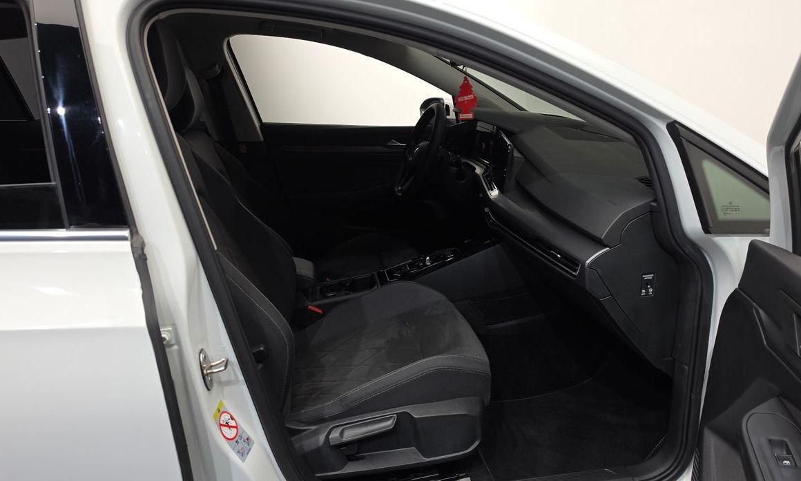 Volkswagen Golf 2023