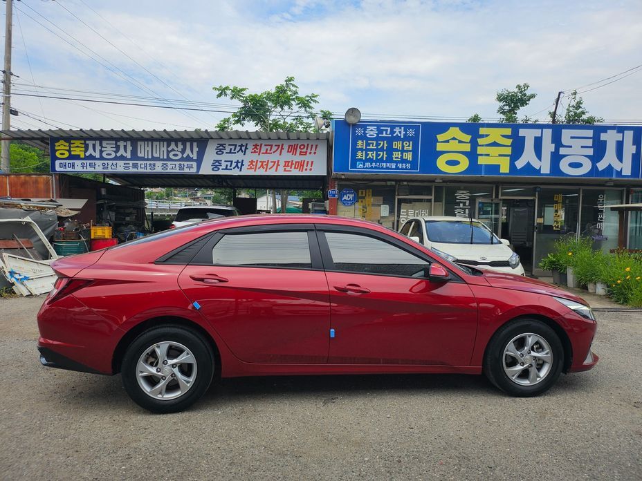 Hyundai AVANTE 2021