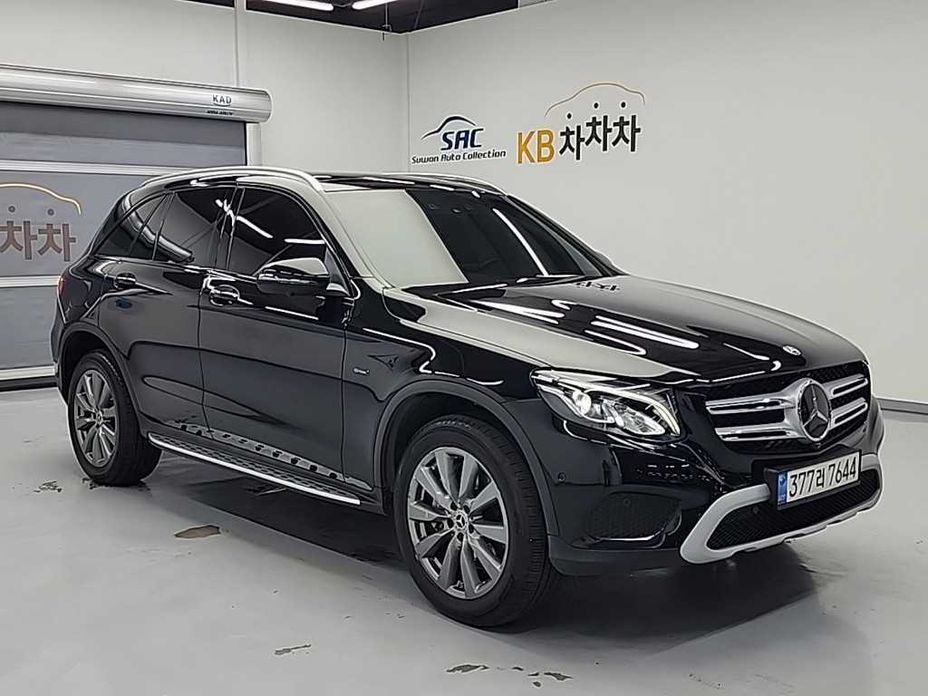 Mercedes-Benz GLC-Class 2019