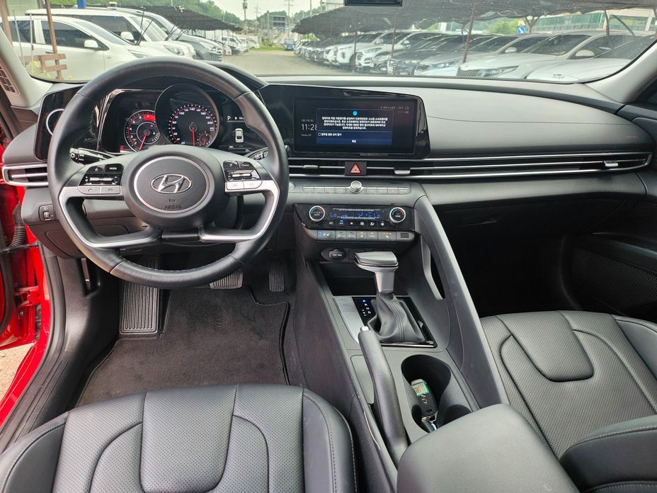 Hyundai AVANTE 2021