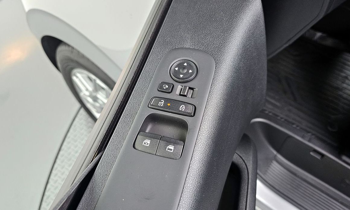 Hyundai Staria 2025