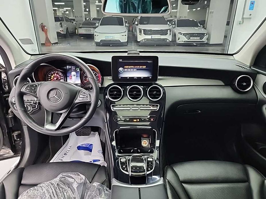 Mercedes-Benz GLC-Class 2019