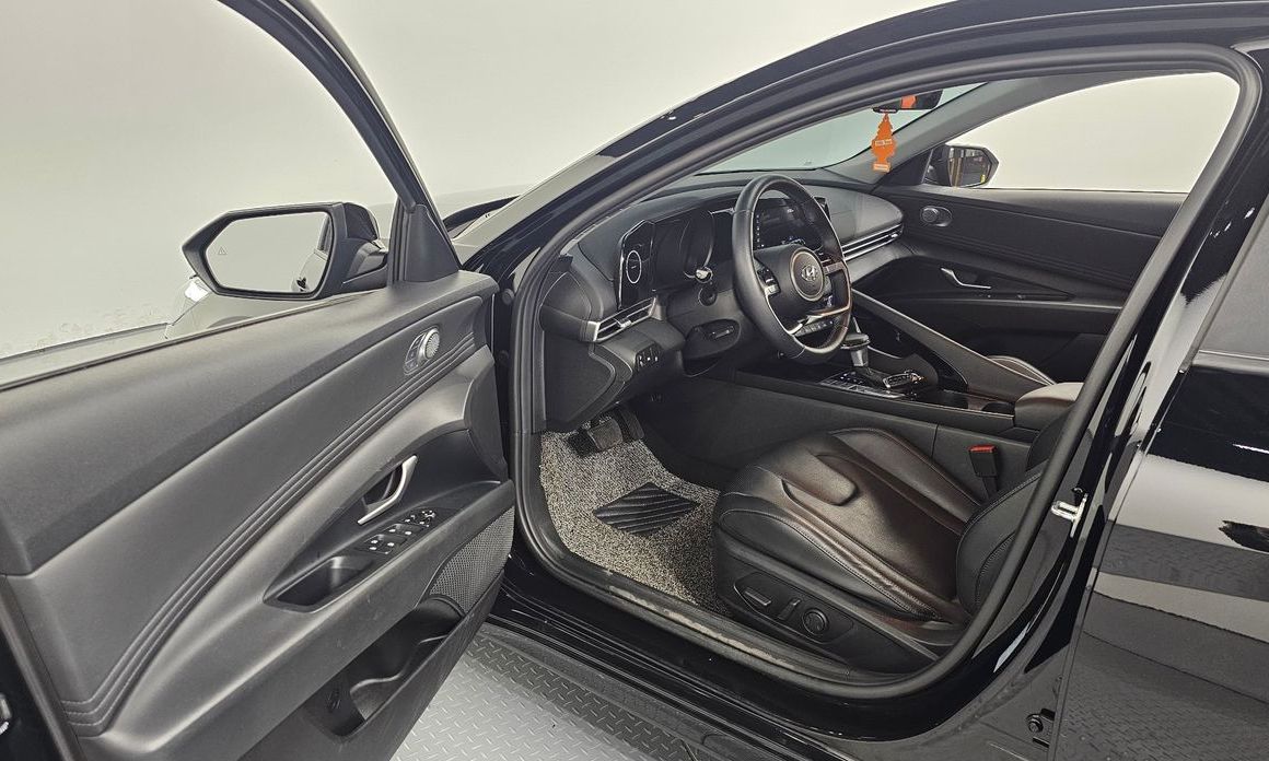 Hyundai AVANTE 2023