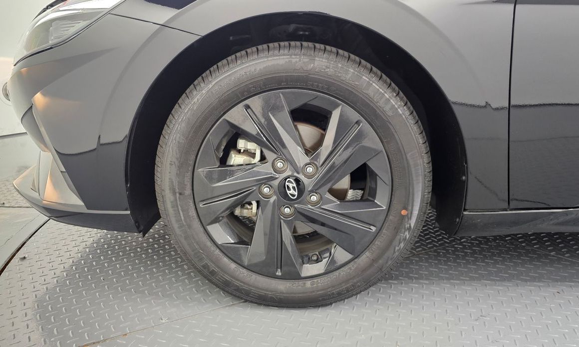 Hyundai AVANTE 2023