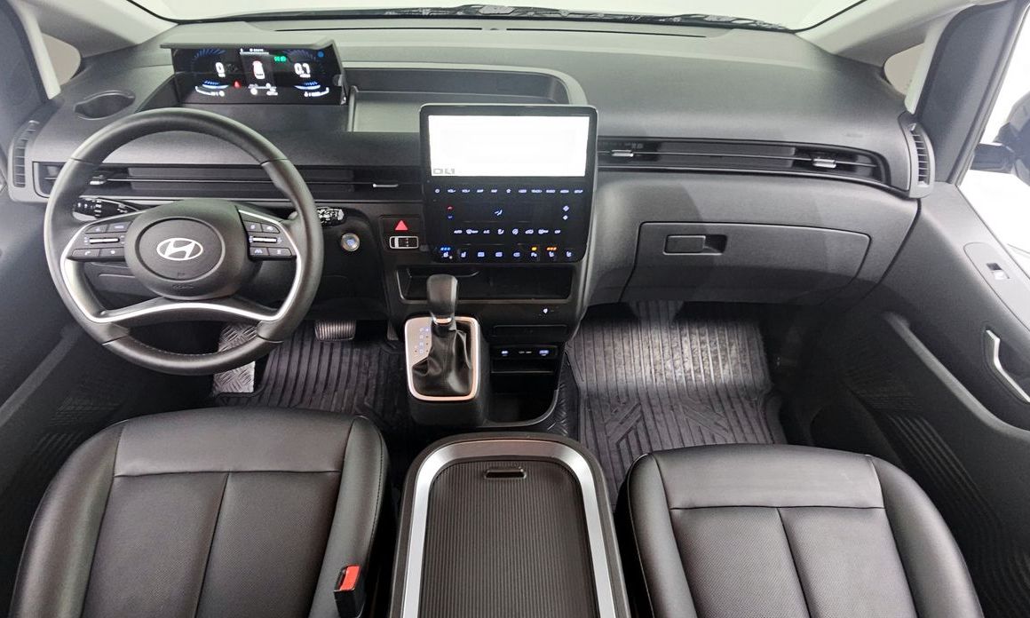 Hyundai Staria 2025