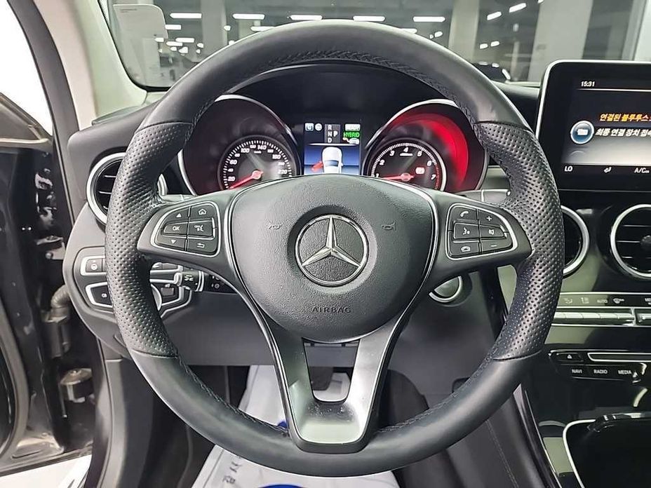 Mercedes-Benz GLC-Class 2019