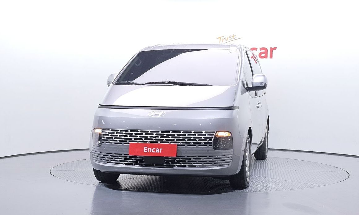 Hyundai Staria 2025