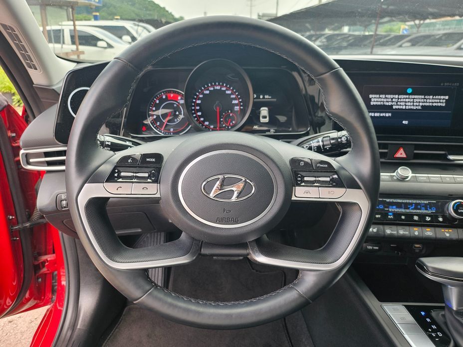 Hyundai AVANTE 2021