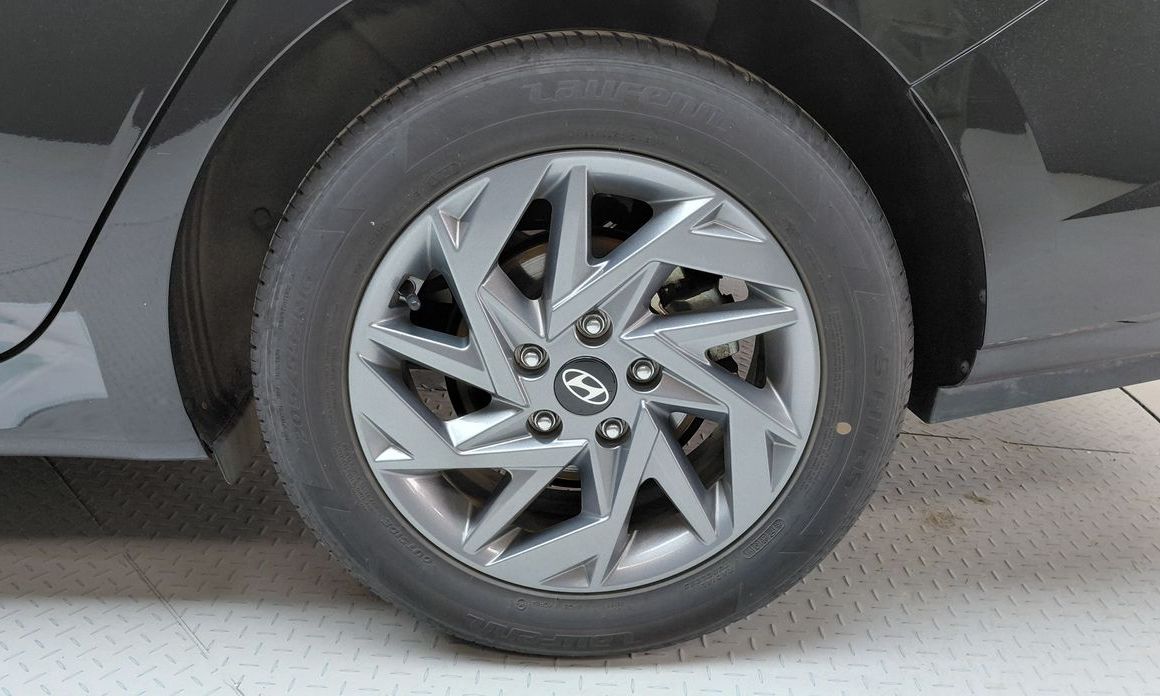 Hyundai AVANTE 2024