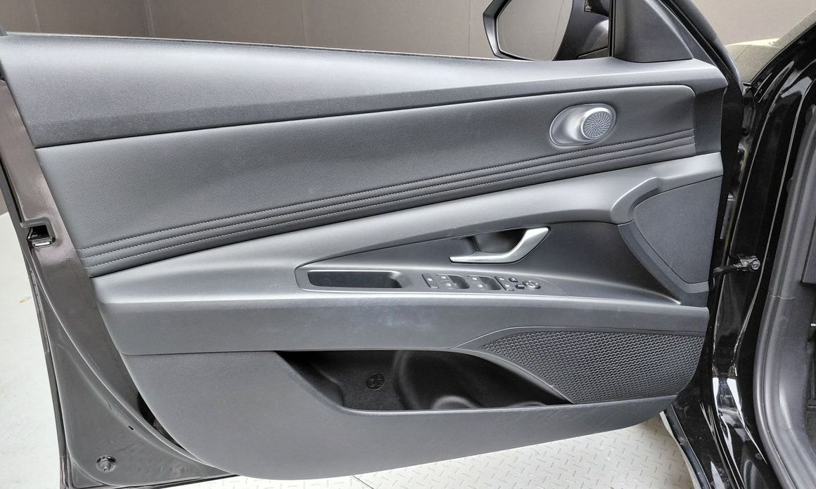 Hyundai AVANTE 2024