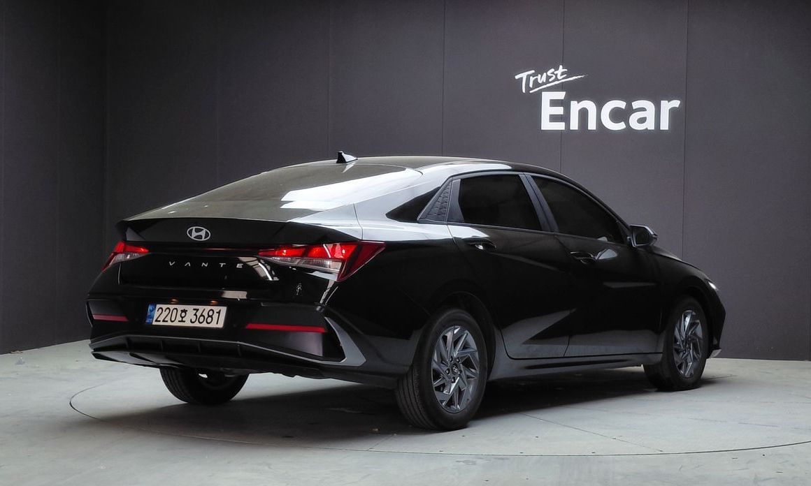 Hyundai AVANTE 2024
