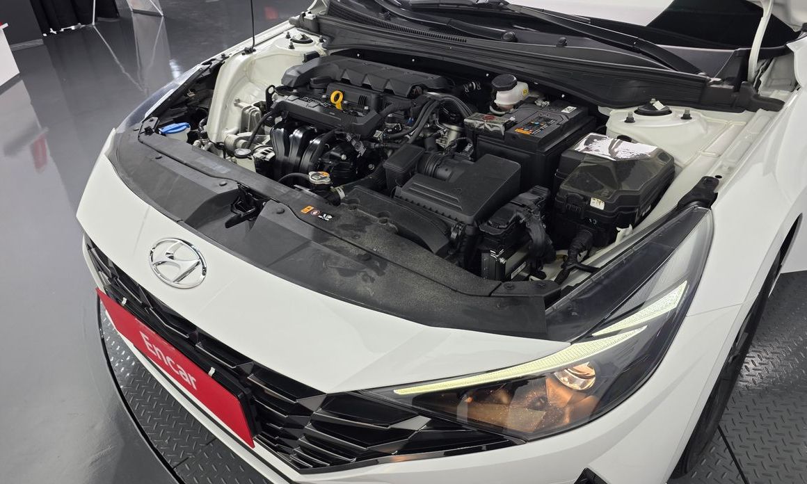 Hyundai AVANTE 2023
