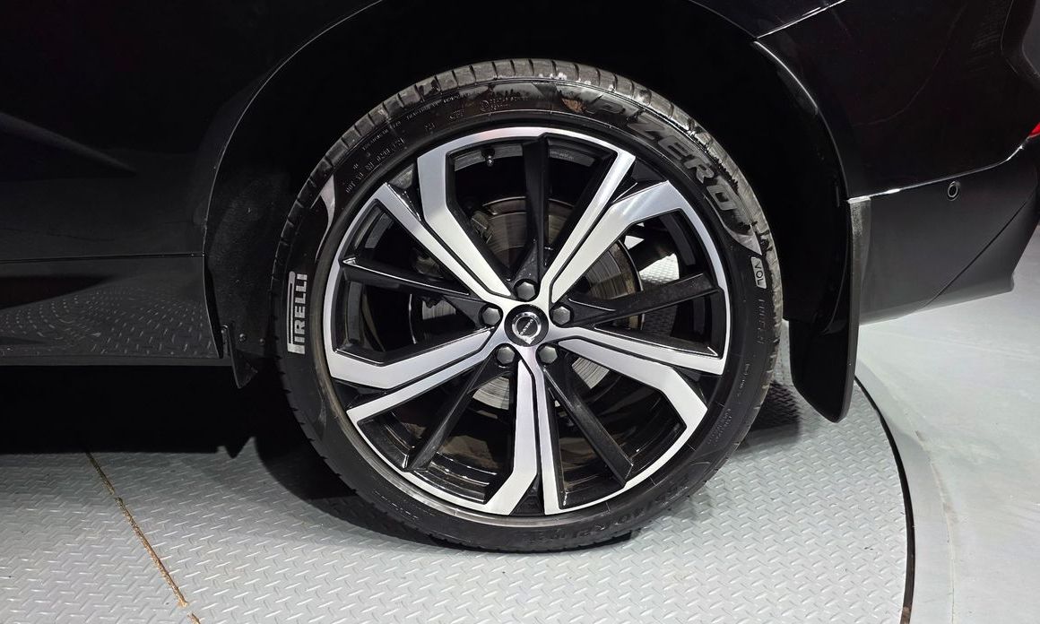 Volvo XC60 2022